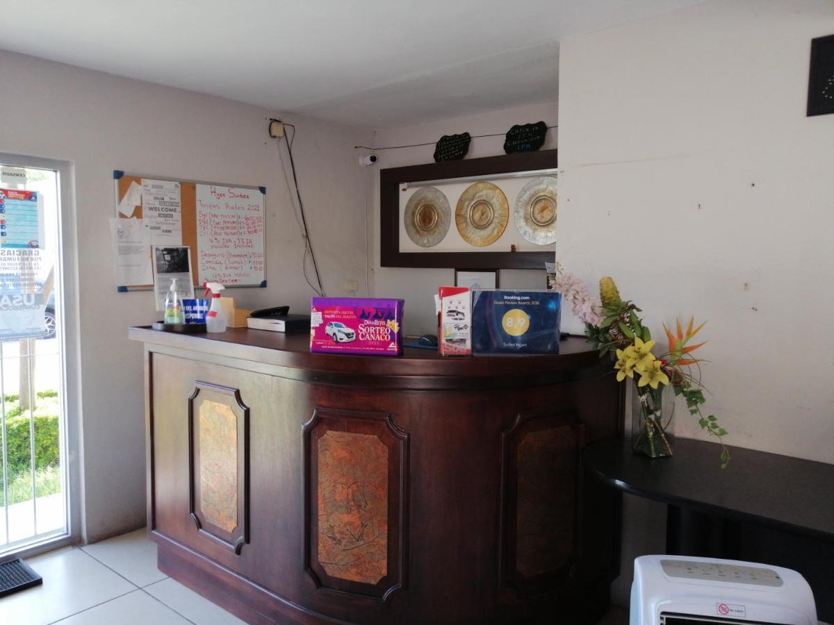 Hgen Rooms & Suites لوس موتشيس المظهر الخارجي الصورة