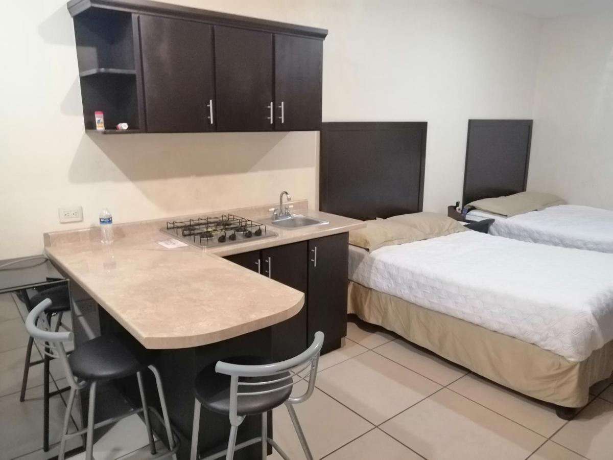 Hgen Rooms & Suites لوس موتشيس المظهر الخارجي الصورة