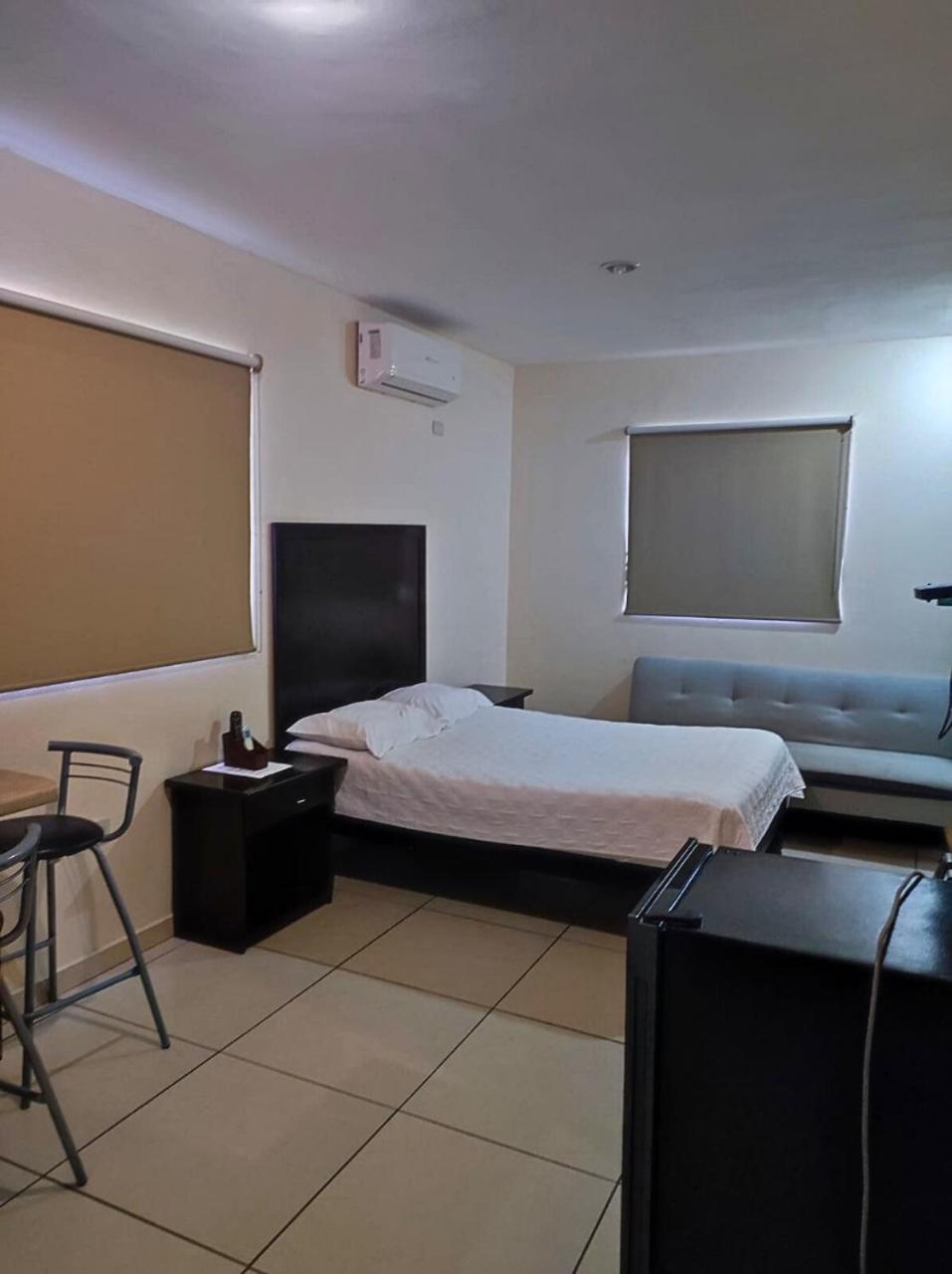 Hgen Rooms & Suites لوس موتشيس المظهر الخارجي الصورة