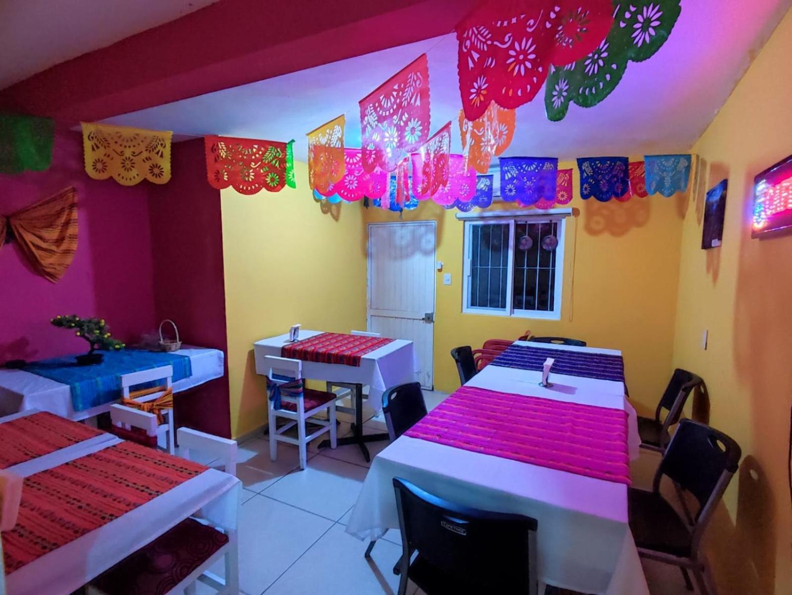 Hgen Rooms & Suites لوس موتشيس المظهر الخارجي الصورة